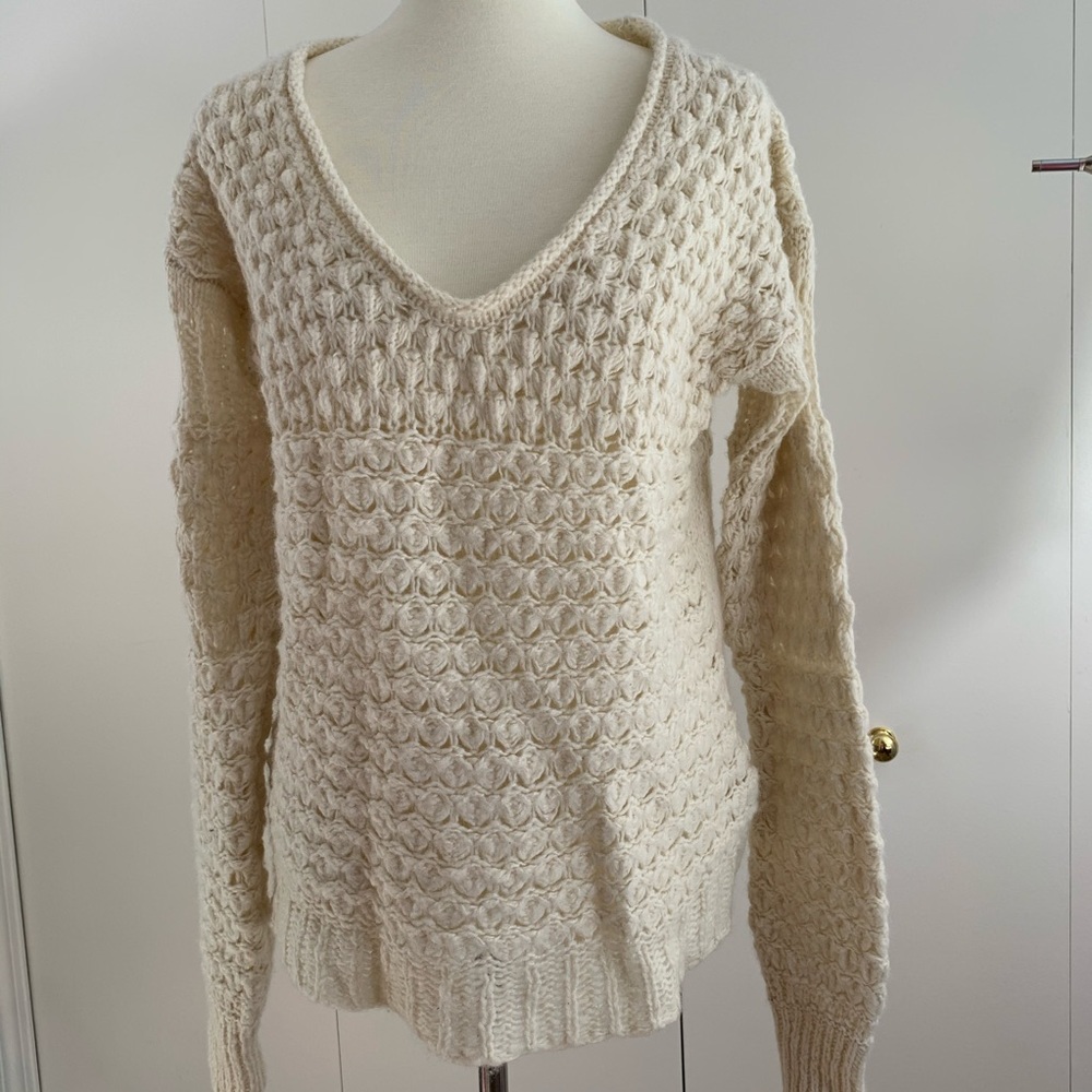 Free People sweater V neck loose knit cream